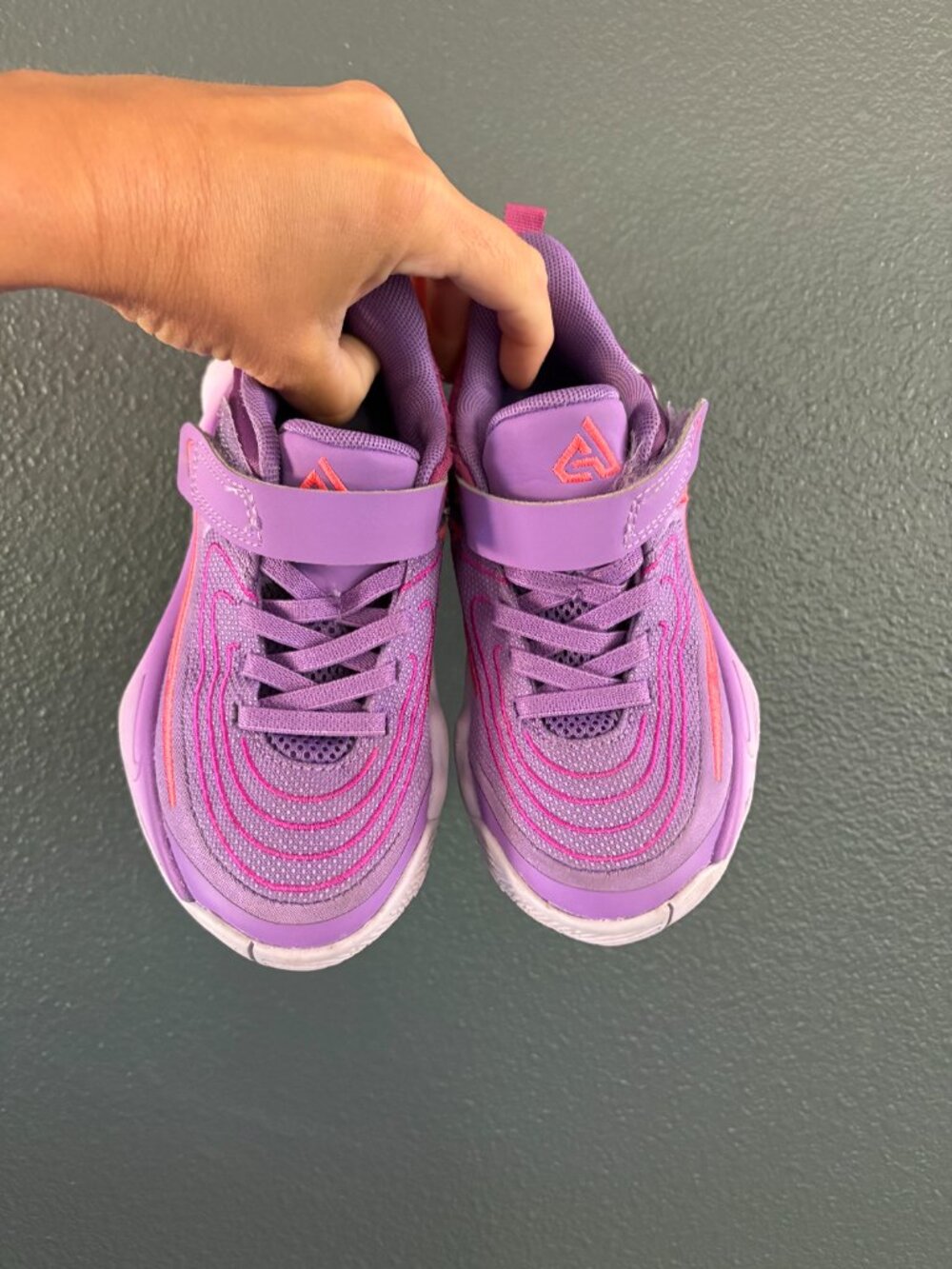 Nike kids Giannis Mortallity 4 - Picture 2 of 3